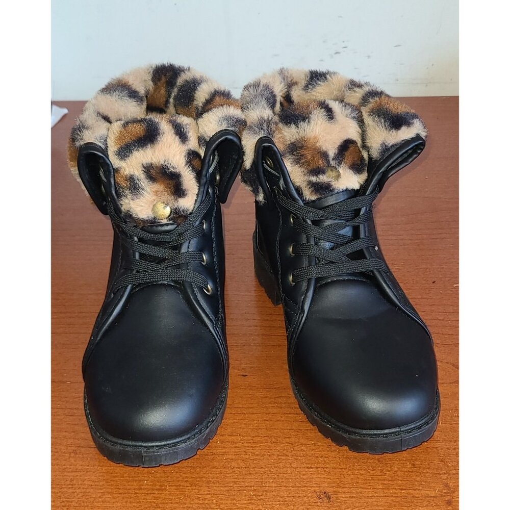 Olivia Miller Girl's Ankle Boots Sz.3 Shoes Faux Leopard Print Fur Lace-Up Great